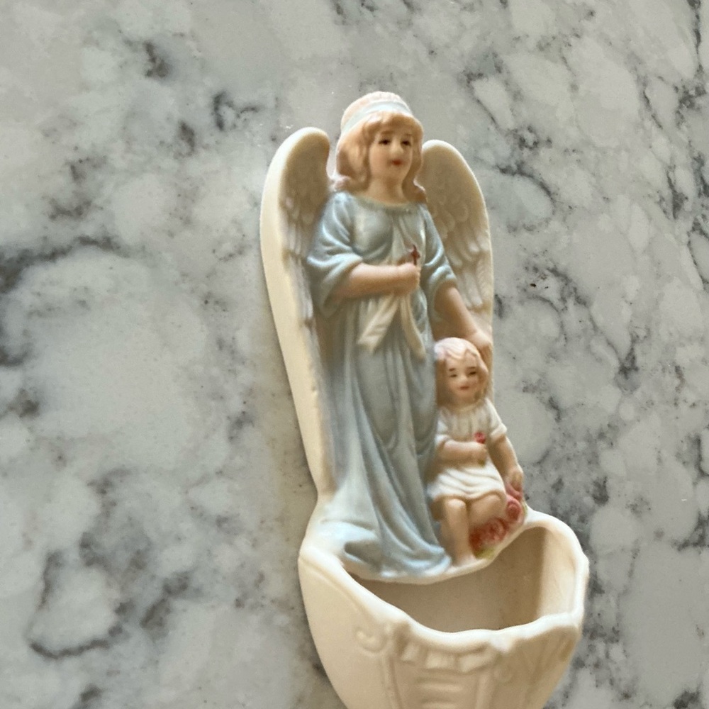 VINTAGE HOLY WATER STOUP